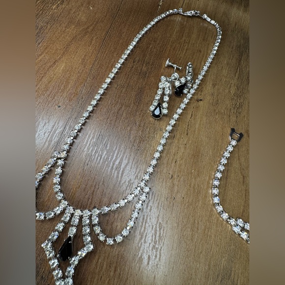 Vintage Silver tone Rhinestone 3 piece Set preowned - Picture 2 of 16